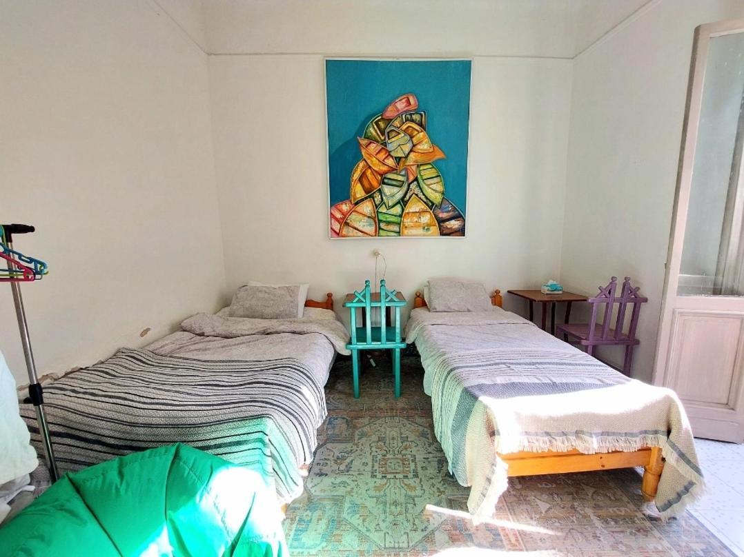 Arab Hostel, Welcoming All Solo And Groups Travellers But, Unmarried Couples Not Allowed Александрия Екстериор снимка