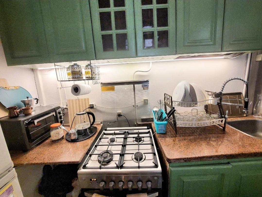 Arab Hostel, Welcoming All Solo And Groups Travellers But, Unmarried Couples Not Allowed Александрия Екстериор снимка