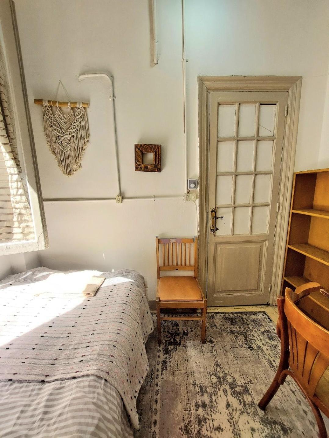 Arab Hostel, Welcoming All Solo And Groups Travellers But, Unmarried Couples Not Allowed Александрия Екстериор снимка